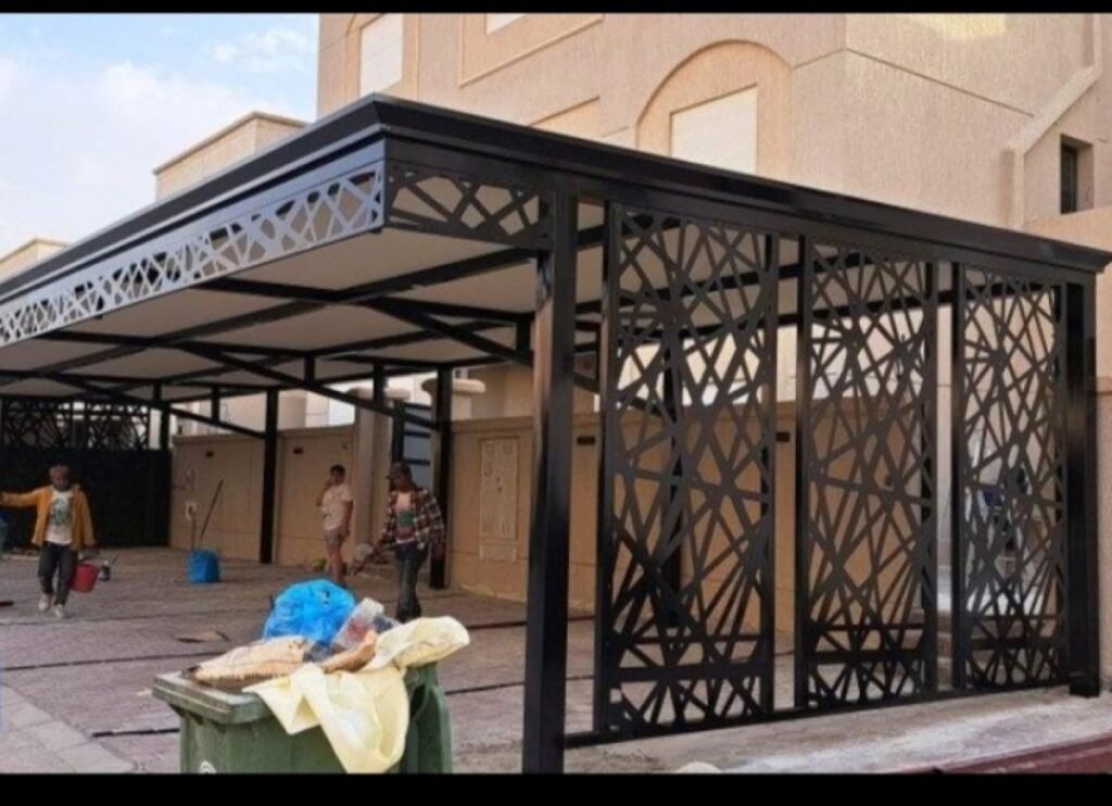 مظلات بي في سي