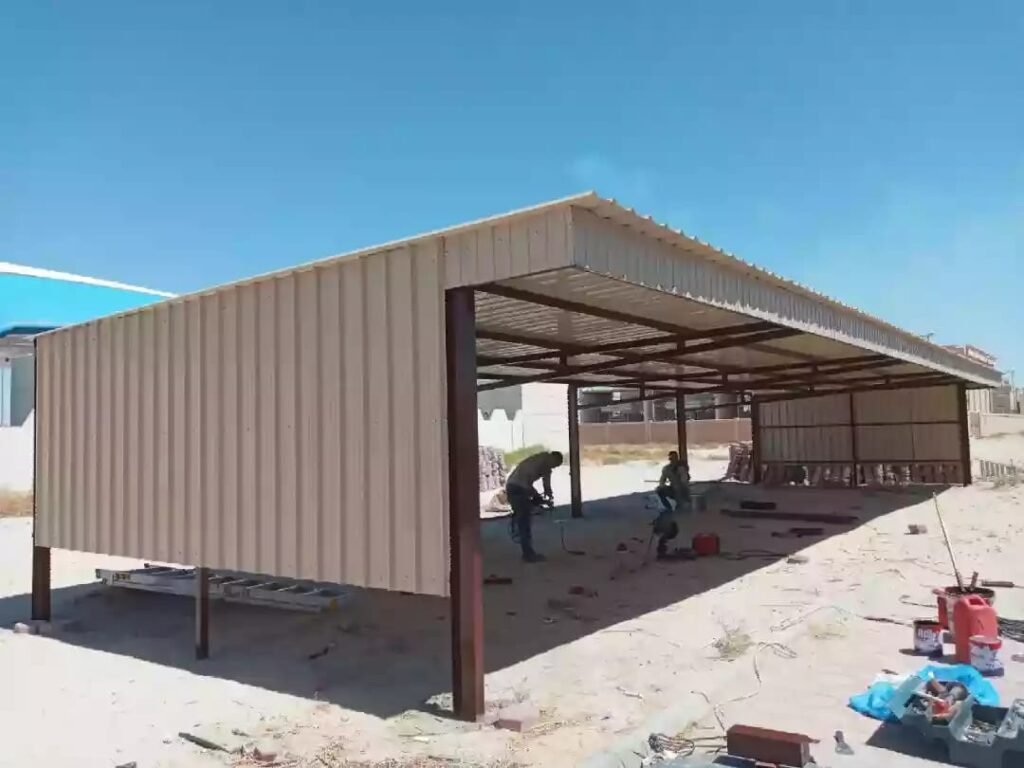 مظلة ألمنيوم مقابل حديد للسيارة