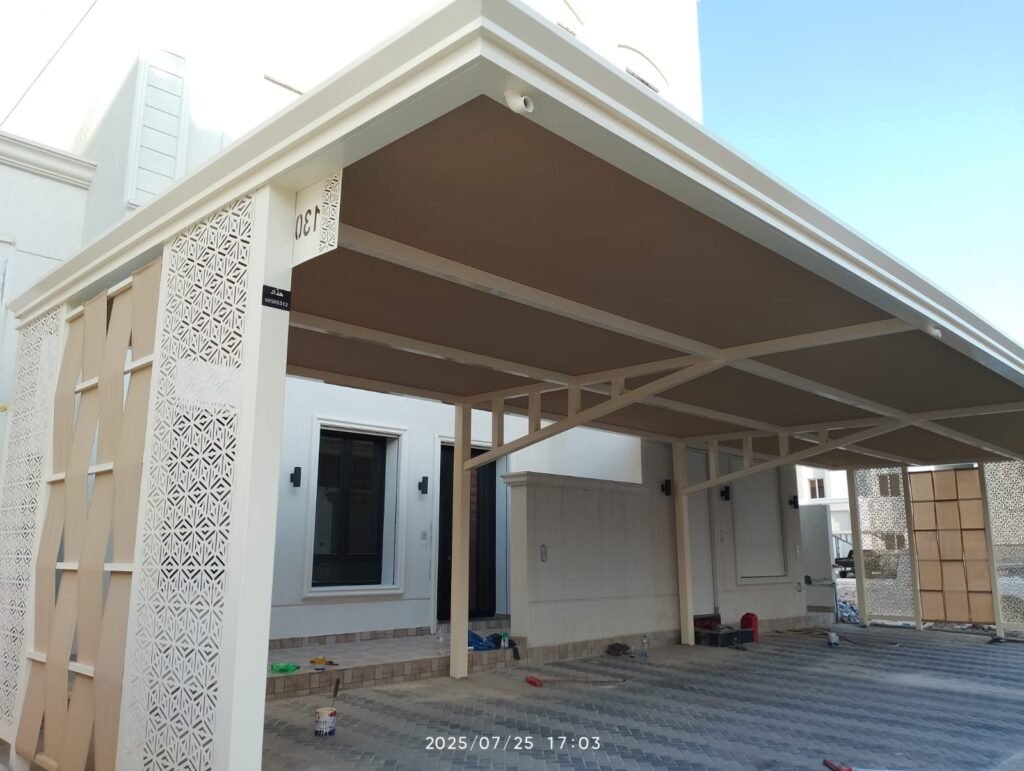 نصائح اختيار مظلة سيارة للمناخ الكويتي